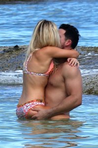 Amanda Stanton Sexy 23.jpg