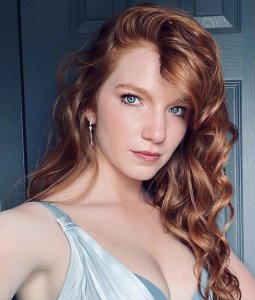 Annalise Basso.jpg