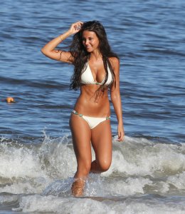 Michelle_Keegan27.jpg