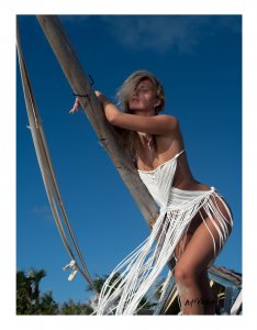 Nirvana XO 21_2021-07 Linsay Demyan (12).jpg