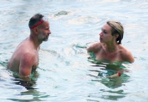 Zara Charles Nude & Sexy The Fappening Blog 7.jpg