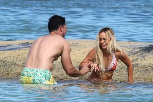 Amanda Stanton Sexy 34.jpg