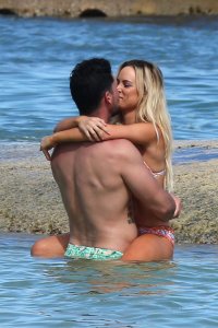 Amanda Stanton Sexy 47.jpg