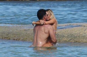 Amanda Stanton Sexy 49.jpg