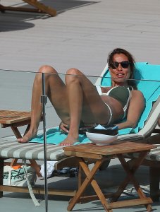 Melanie Sykes Sexy 8.jpg