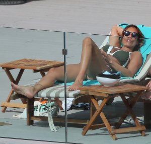 Melanie Sykes Sexy 7.jpg