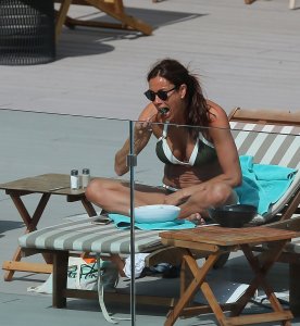 Melanie Sykes Sexy 15.jpg