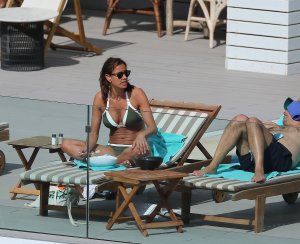 Melanie Sykes Sexy 14.jpg