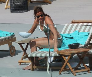 Melanie Sykes Sexy 18.jpg