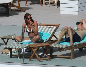 Melanie Sykes Sexy 17.jpg