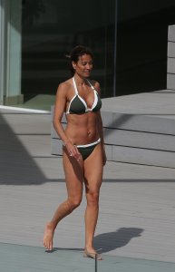 Melanie Sykes Sexy 38.jpg