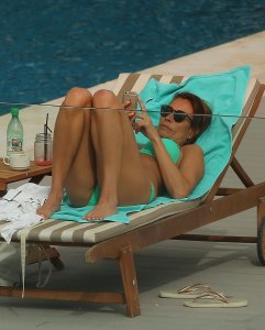 Melanie Sykes Sexy 23.jpg