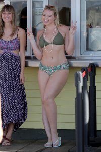 Iskra Lawrence Sexy 3.jpg