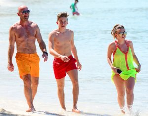 Chloe Shearer Sexy 2.jpg