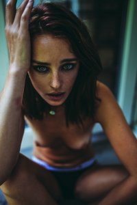 Tess Georgia Dimos Nude 17.jpg