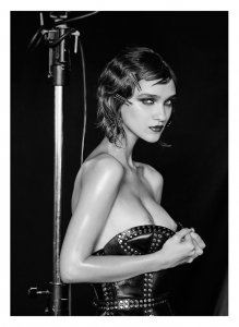 Paula Bulczynska Topless & Sexy 2.jpg