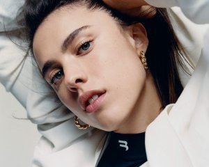 Margaret Qualley net-a-porter magazine-0004.jpeg
