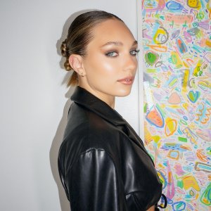 4_Maddie and Kenzie .jpg