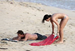 Shermine Shahrivar Topless 15.jpg