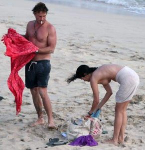 Shermine Shahrivar Topless 26.JPG