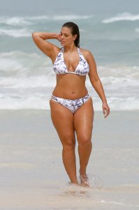 Ashley Graham Sexy 5.jpg