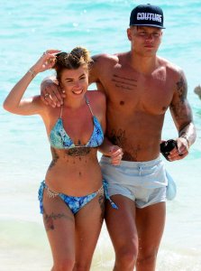 Olivia Buckland Sexy 10.jpg