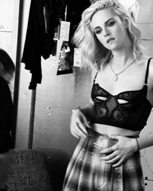 2_Kristen Stewart 2021 .jpg