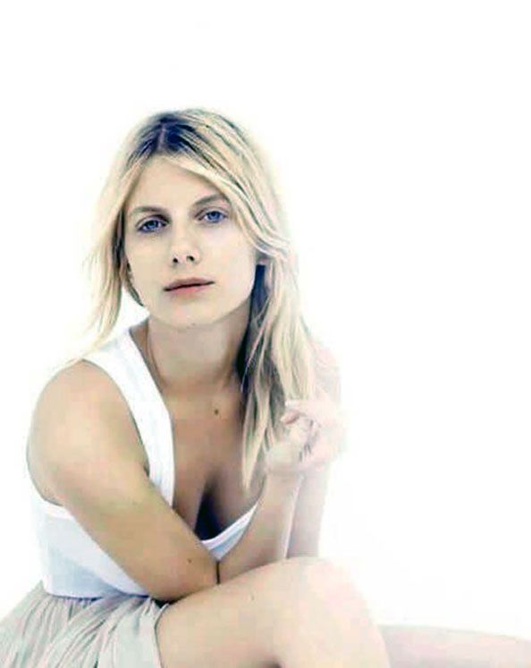 Melanie Laurent Nude &amp; Sexy ULTIMATE Collection (177 Photos + Videos)