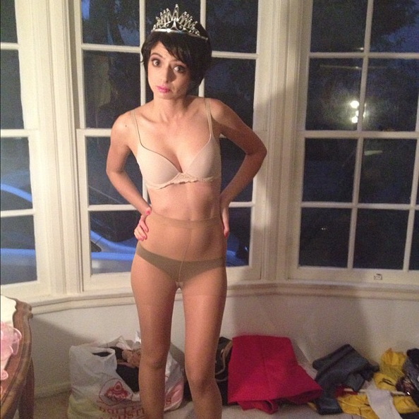 Kate Micucci Naked (1 Photo)