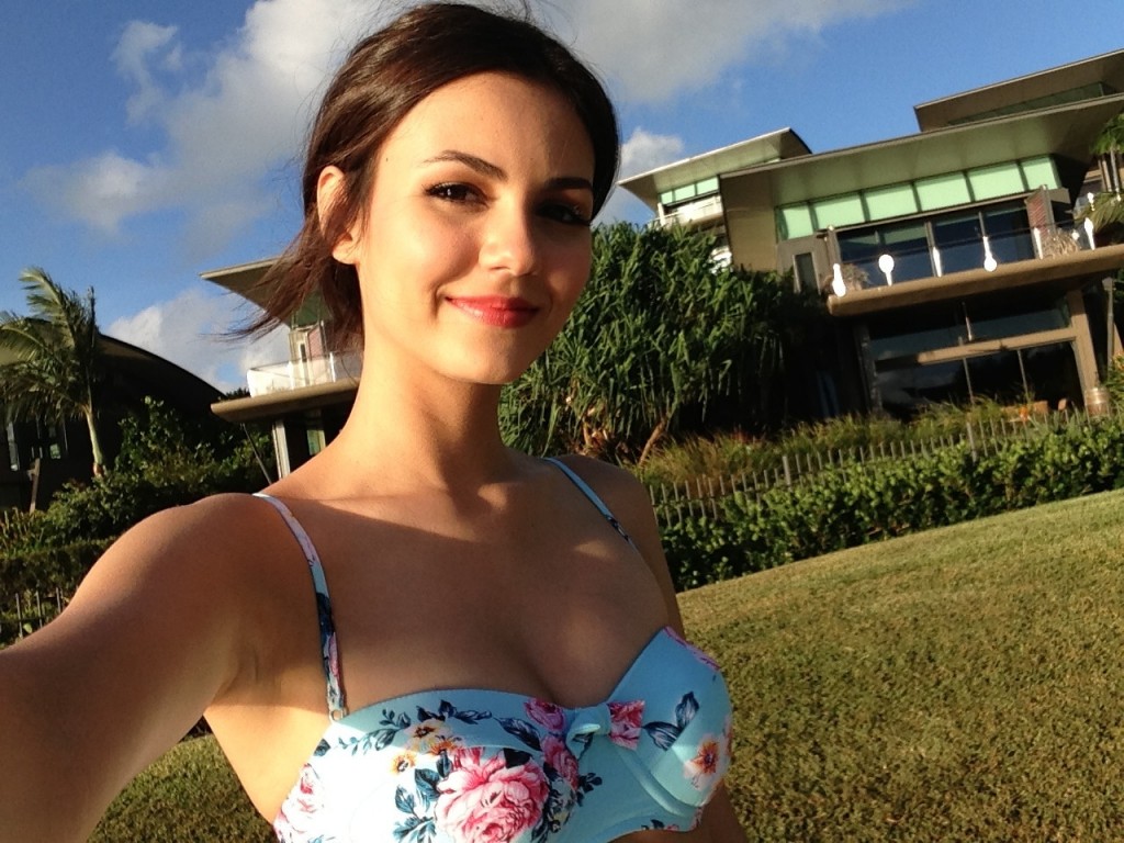 Victoria Justice Naked (29 New Photos!)