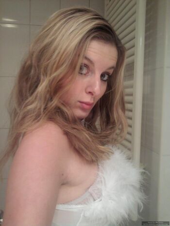 Lisa Kelly Nude Leaks Photo 13