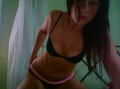 Nina Stavris Nude Leaks Photo 23