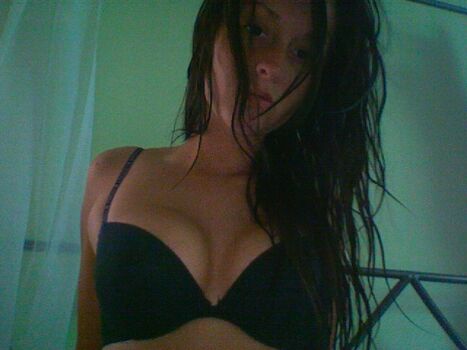 Nina Stavris Nude Leaks Photo 45