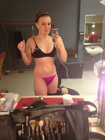 Kelly Felthous Nude Leaks Photo 7