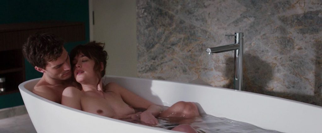 Dakota Johnson Nude – Fifty Shades of Grey (2015) HD 1080p [uncut version]