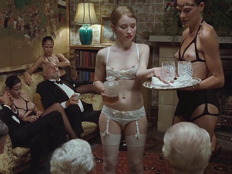 Emily Browning Naked (13 Photos)