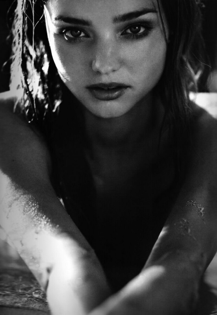 Miranda Kerr Naked (18 Photos)