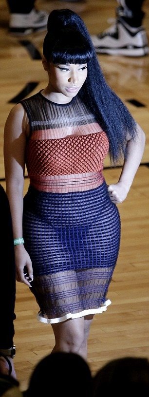 Nicki Minaj In Transparent Dress (7 Photos)