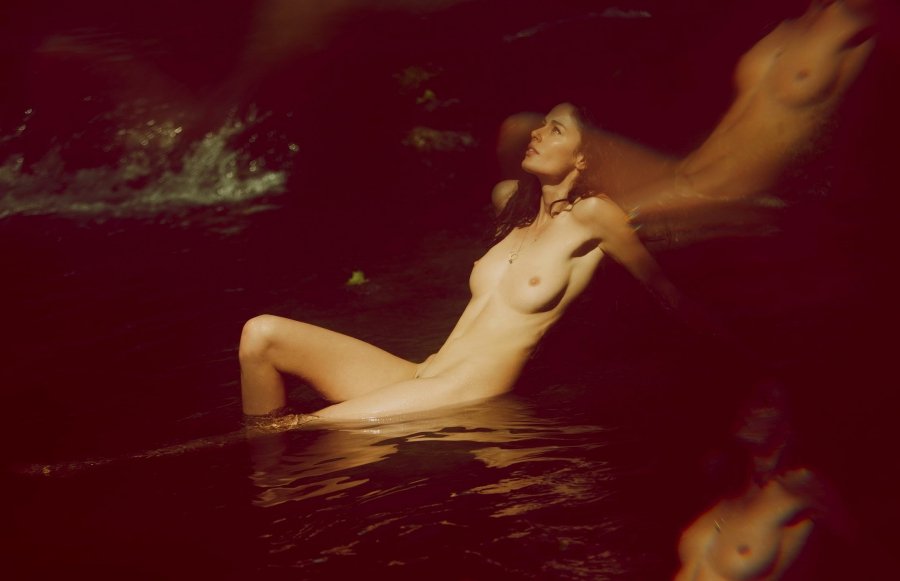 Nicole Trunfio Naked (17 Photos)