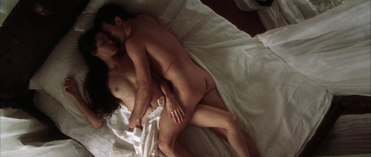 Angelina Jolie Nude - Original Sin (2001) HD 1080p.