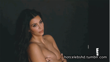 Kim Kardashian Naked (4 GIFs)