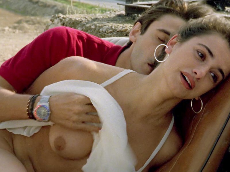 Penelope Cruz Topless (7 Photos)