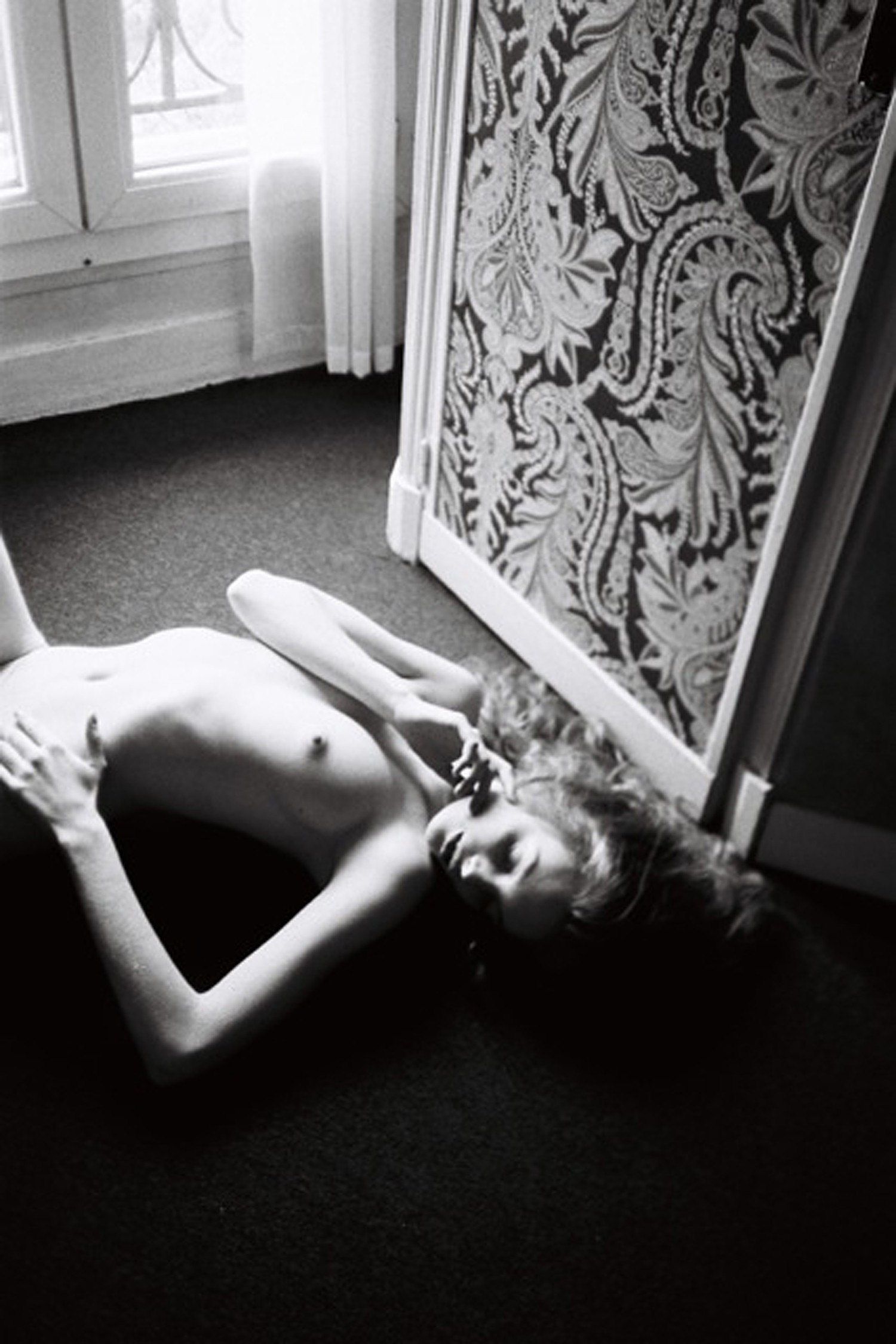Nude photos of Clara Settje by Matteo Montanari. 