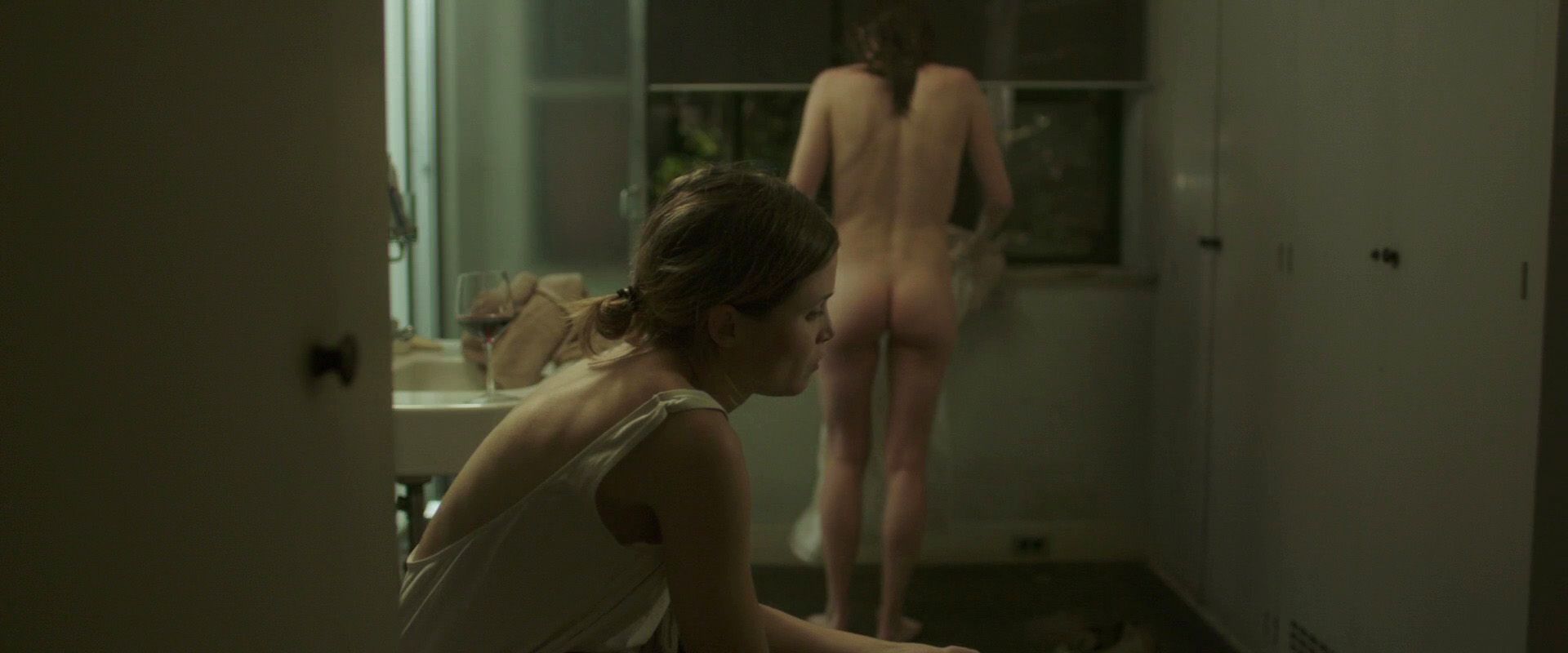 Stephanie Ellis Nude – The Sleepwalker (2014) HD 1080p