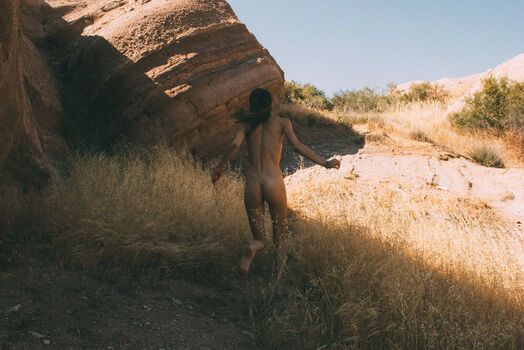 Zeda Navarro / zeds_dead1 Nude Leaks Photo 3