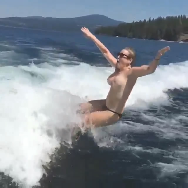 Chelsea Handler Topless (3 New Photos + Video)