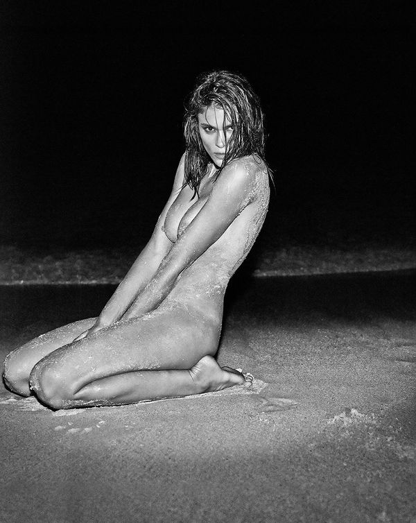 Jenna Pietersen Nude (8 Photos)