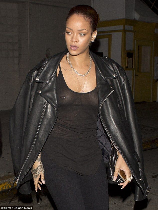 Rihanna See Through (7 Photos)