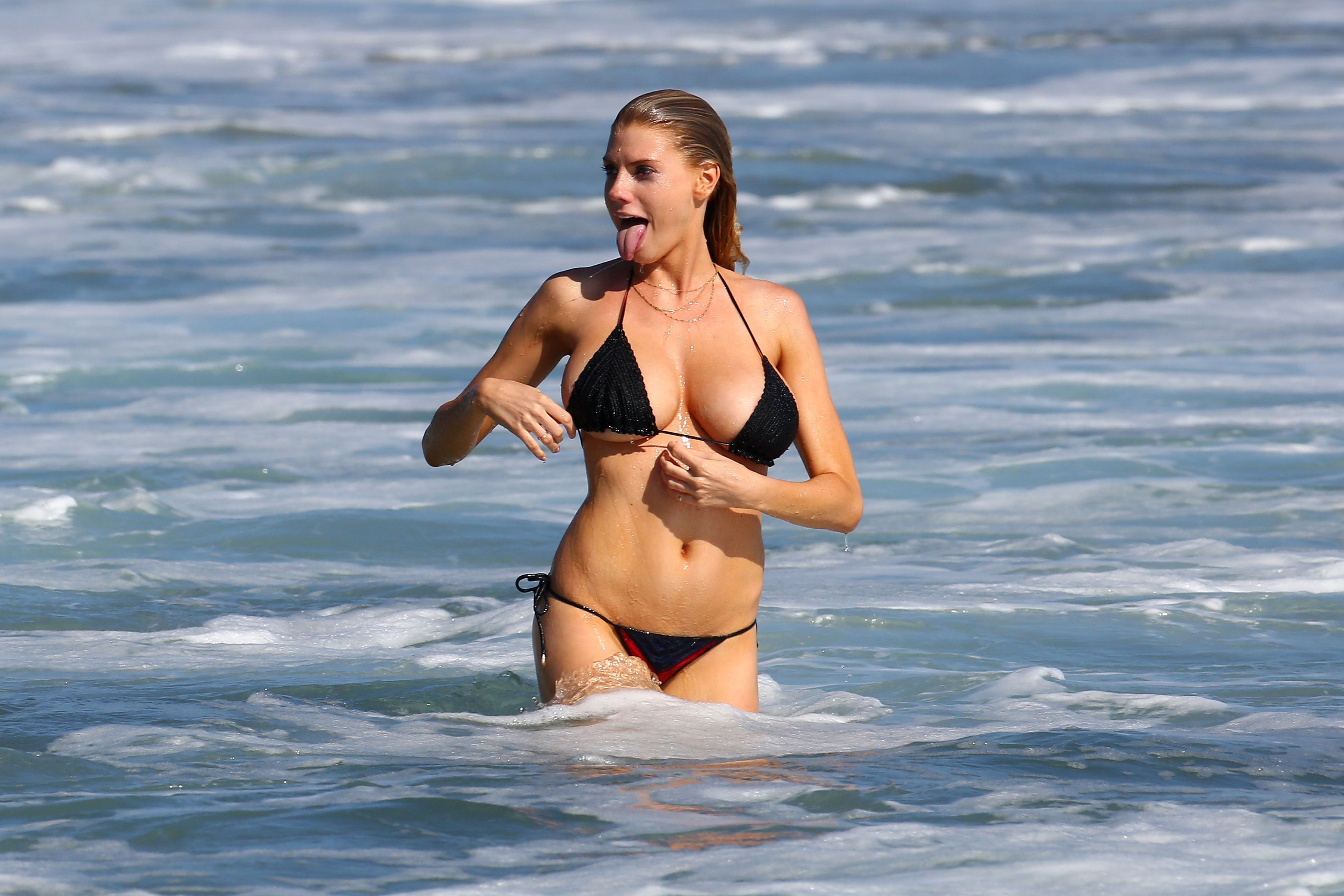 Charlotte McKinney in a Bikini (81 HQ Photos)
