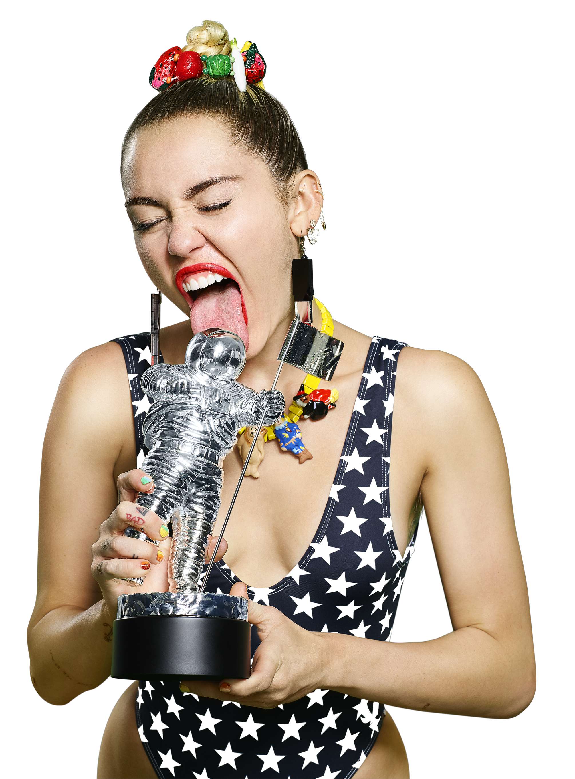 Miley Cyrus Sexy (6 Photos)